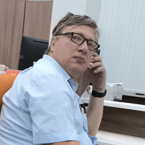 Художник Максим Ланчак